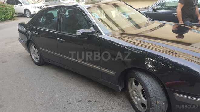 Mercedes E 220 1999, 355,000 km - 2.2 l - Bakı
