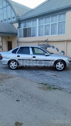 Opel Vectra 1996, 2,645,875 km - 1.8 л - Gəncə