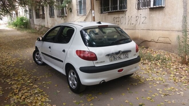 Peugeot 206 2003, 202,000 km - 1.4 l - Bakı