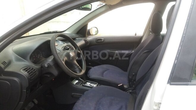 Peugeot 206 2003, 202,000 km - 1.4 l - Bakı