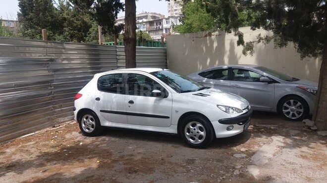 Peugeot 206 2003, 202,000 km - 1.4 l - Bakı
