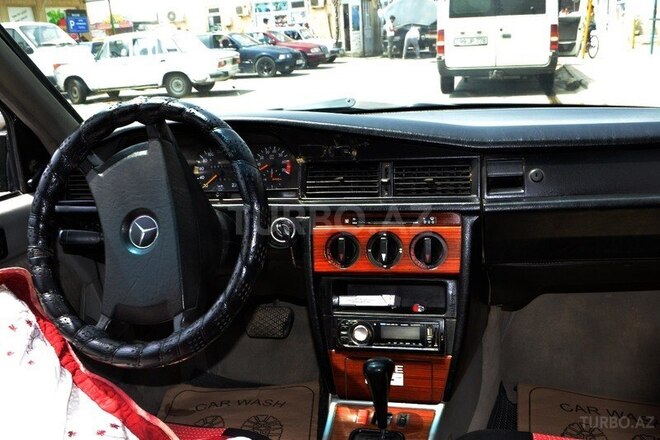 Mercedes 190 1990, 305,000 km - 2.0 l - Bakı