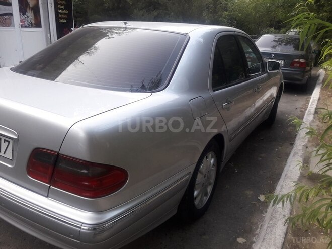 Mercedes E 280 2000, 313,000 km - 2.8 l - Bakı