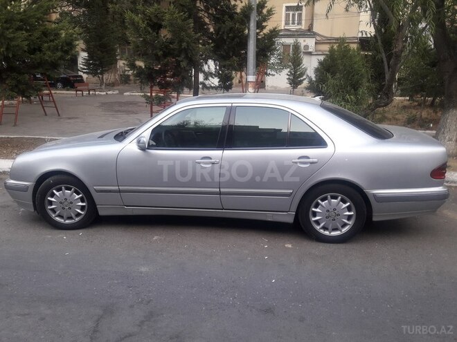 Mercedes E 280 2000, 313,000 km - 2.8 l - Bakı