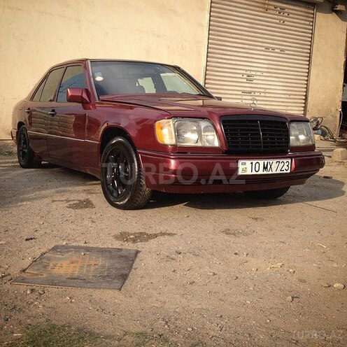 Mercedes E 220 1992, 230,985 km - 0.3 l - Sumqayıt