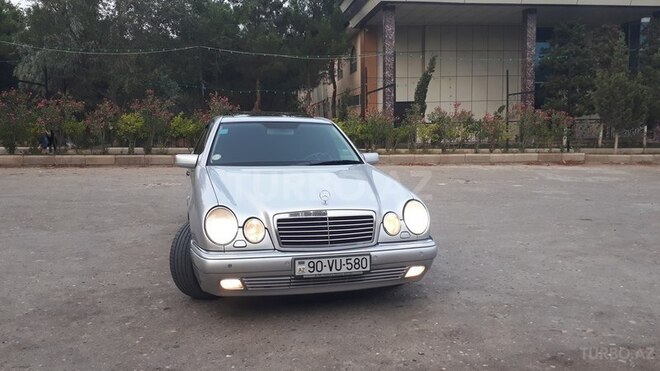 Mercedes E 230 1998, 272,000 km - 2.4 l - Bakı