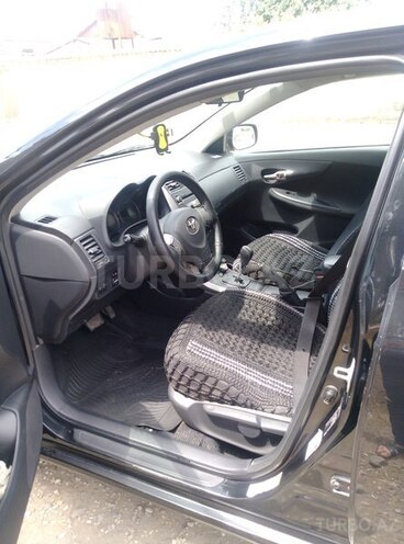 Toyota Corolla 2007, 141,000 km - 1.6 l - Qusar