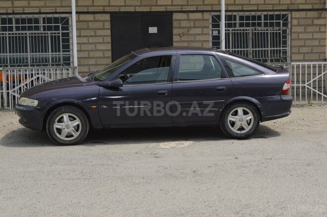 Opel Vectra 1997, 338,000 km - 2.0 l - Balakən