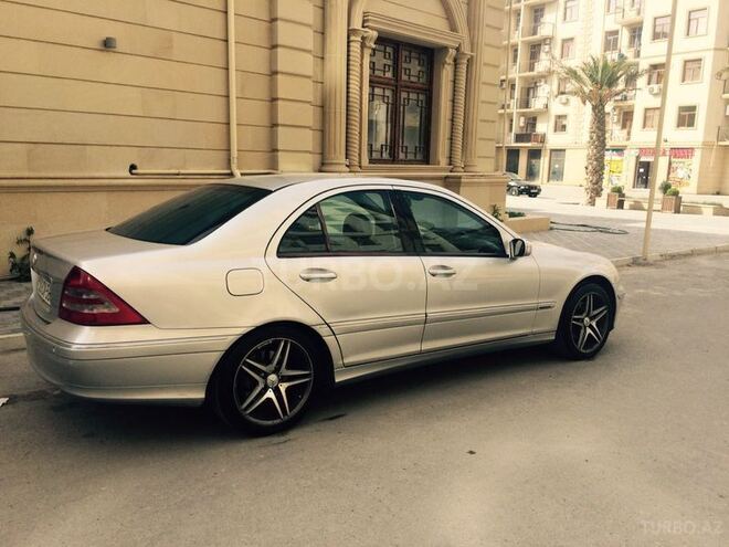 Mercedes C 240 2000, 260,000 km - 0.2 l - Bakı