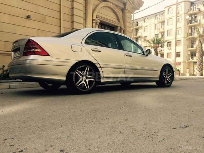 Mercedes C 240 2000, 260,000 km - 0.2 l - Bakı