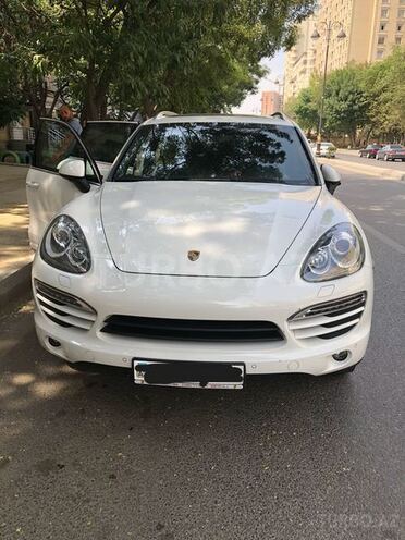 Porsche Cayenne 2012, 70,000 km - 3.6 л - Bakı
