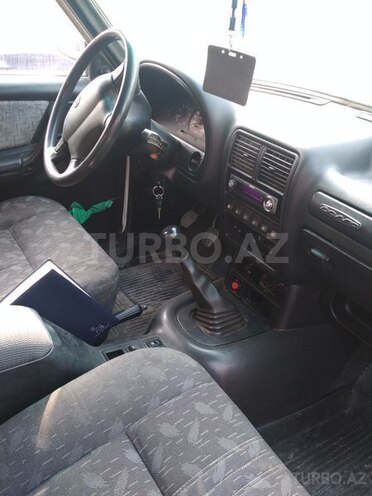 GAZ 3110 1998, 220,000 km - 2.3 l - Qusar