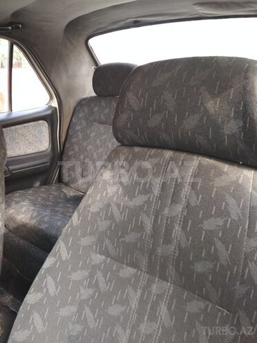GAZ 3110 1998, 220,000 km - 2.3 l - Qusar