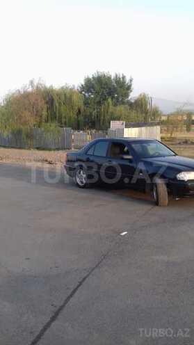 Mercedes C 180 1996, 337,000 km - 1.8 л - Quba
