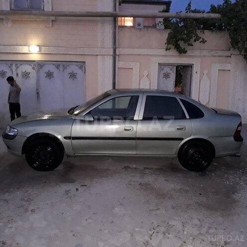 Opel Vectra 1996, 235,000 km - 2.0 l - Bakı