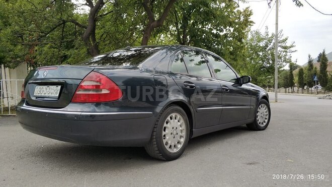 Mercedes E 220 2002, 255,000 km - 2.2 l - Şəki
