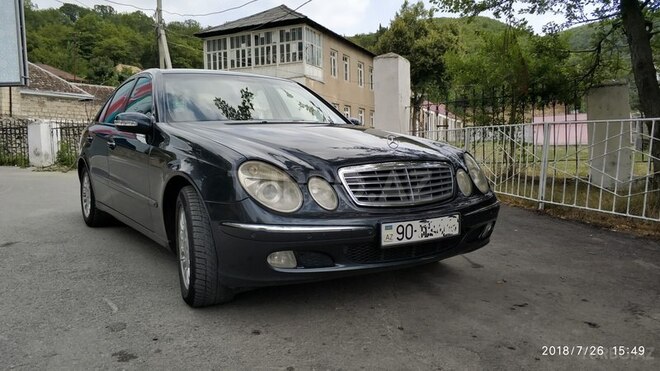 Mercedes E 220 2002, 255,000 km - 2.2 l - Şəki