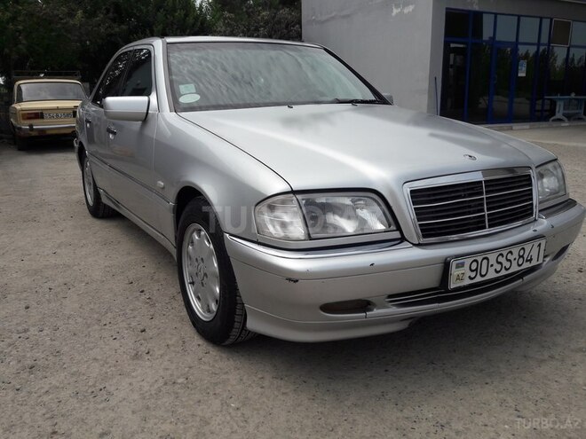 Mercedes C 240 2000, 165,000 km - 2.4 l - Sabirabad