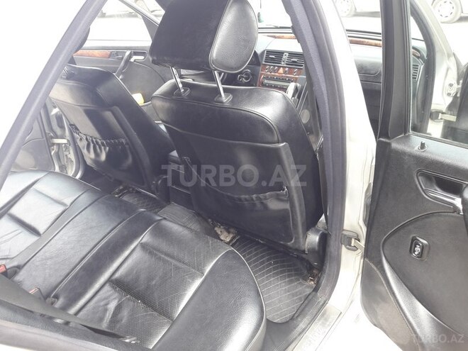 Mercedes C 240 2000, 165,000 km - 2.4 l - Sabirabad