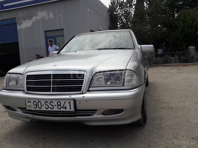 Mercedes C 240 2000, 165,000 km - 2.4 l - Sabirabad