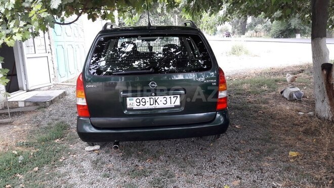 Opel Astra 1999, 25,000 km - 1.6 l - Quba