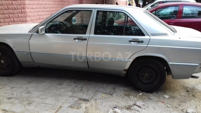 Mercedes 190 1985, 267,000 km - 2.0 l - Bakı