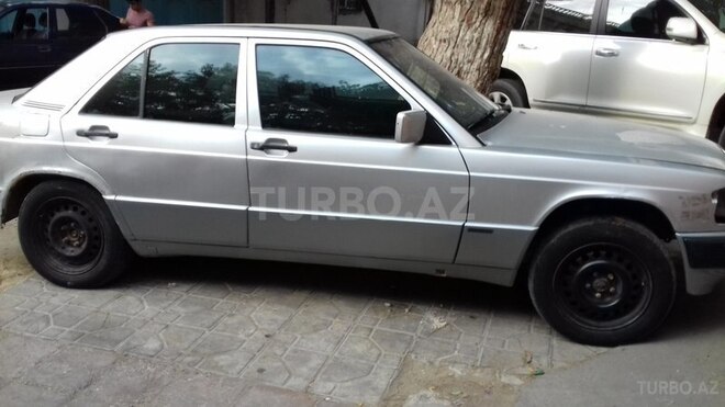 Mercedes 190 1985, 267,000 km - 2.0 l - Bakı