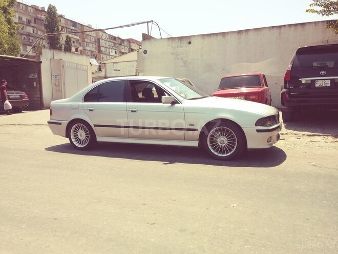 BMW 523 1997, 269,000 km - 2.5 l - Bakı