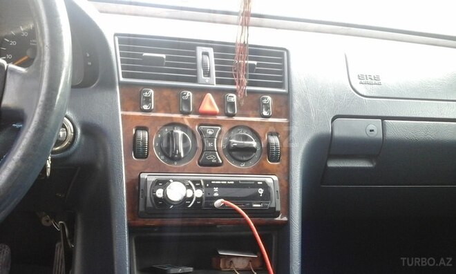 Mercedes C 220 1996, 196,000 km - 2.2 л - Bakı