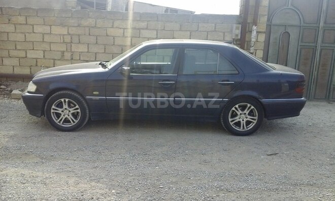 Mercedes C 220 1996, 196,000 km - 2.2 л - Bakı