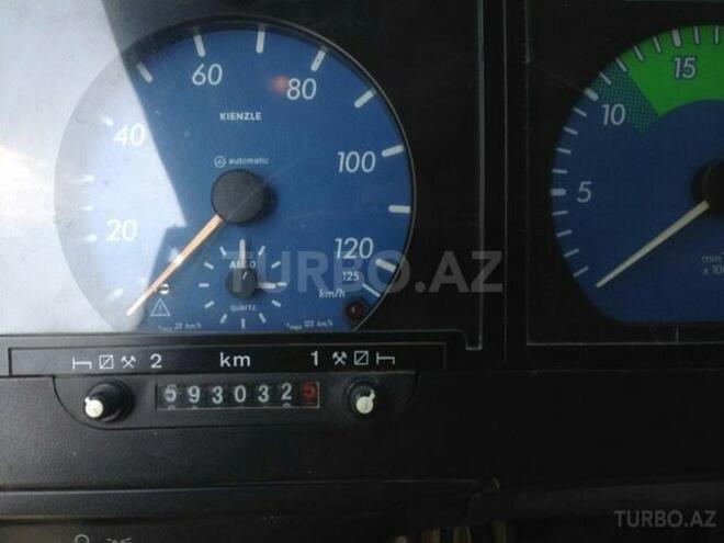 Mercedes Atego 817 1999, 393,032 km - 20.0 l - Sumqayıt