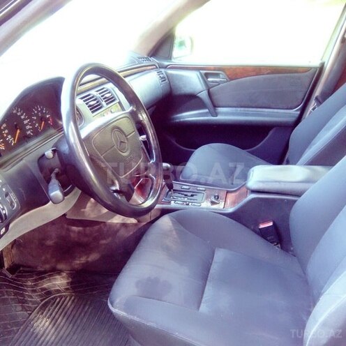 Mercedes E 230 1997, 385,000 km - 2.3 l - Bakı