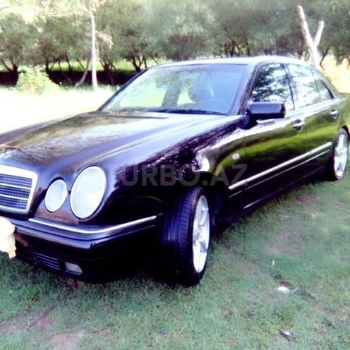 Mercedes E 230 1997, 385,000 km - 2.3 l - Bakı