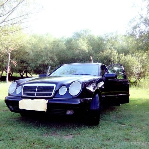 Mercedes E 230 1997, 385,000 km - 2.3 l - Bakı