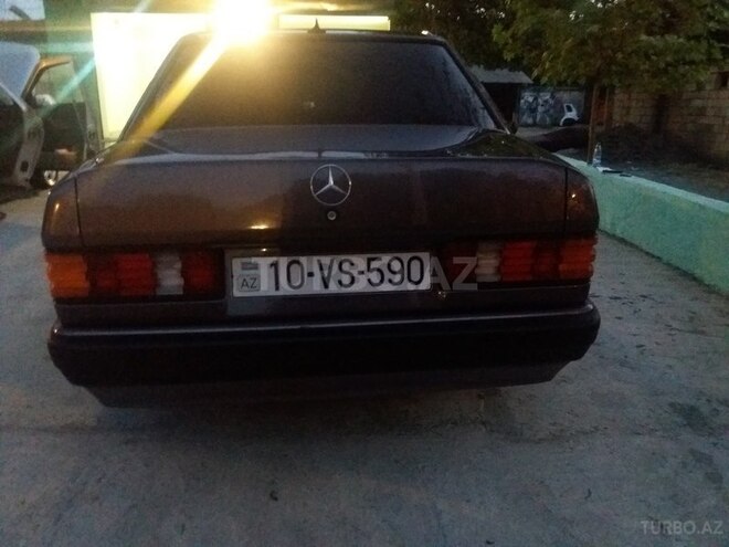 Mercedes 190 1991, 420,000 km - 2.0 l - Mingəçevir