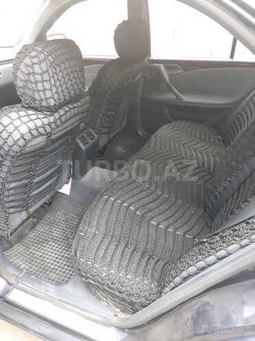 Mercedes E 220 1999, 130,000 km - 2.2 l - Bakı