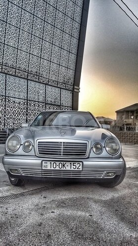Mercedes E 230 1995, 358,000 km - 2.3 l - Bakı