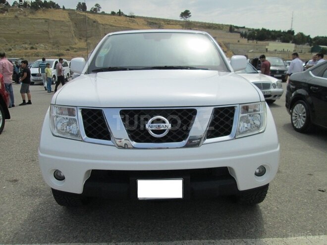 Nissan Navara 2012, 186,500 km - 2.5 l - Bakı