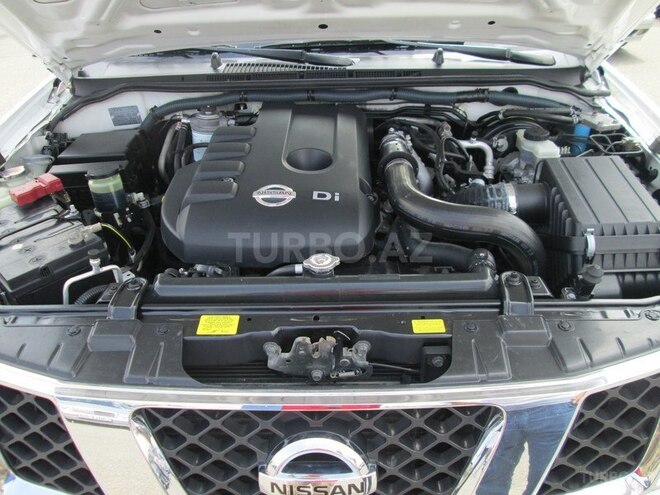 Nissan Navara 2012, 186,500 km - 2.5 l - Bakı