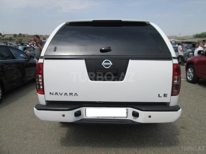 Nissan Navara 2012, 186,500 km - 2.5 l - Bakı