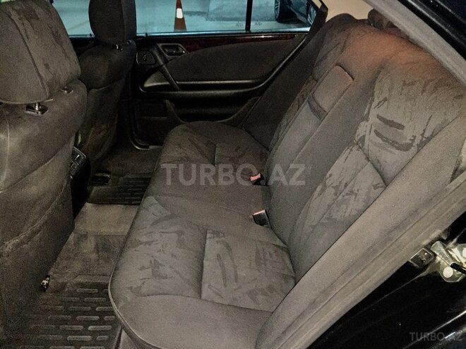 Mercedes E 240 1999, 220,000 km - 2.4 l - Bakı