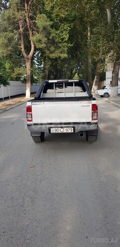 Toyota Hilux 2010, 18,000 km - 0.3 l - Ağdaş
