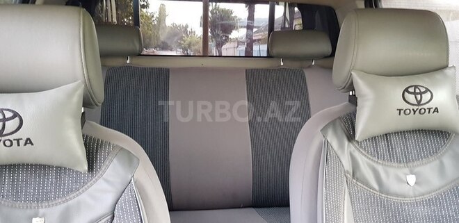 Toyota Hilux 2010, 18,000 km - 0.3 l - Ağdaş