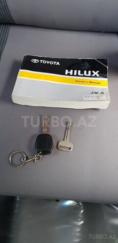 Toyota Hilux 2010, 18,000 km - 0.3 l - Ağdaş