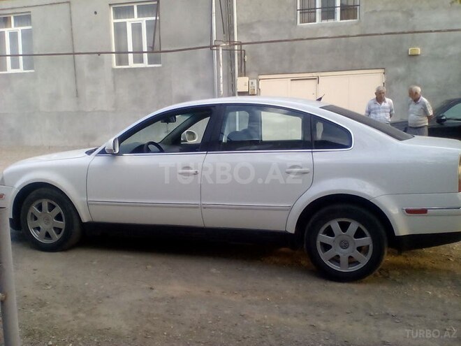 Volkswagen Passat 2003, 216,000 km - 1.8 l - Gəncə