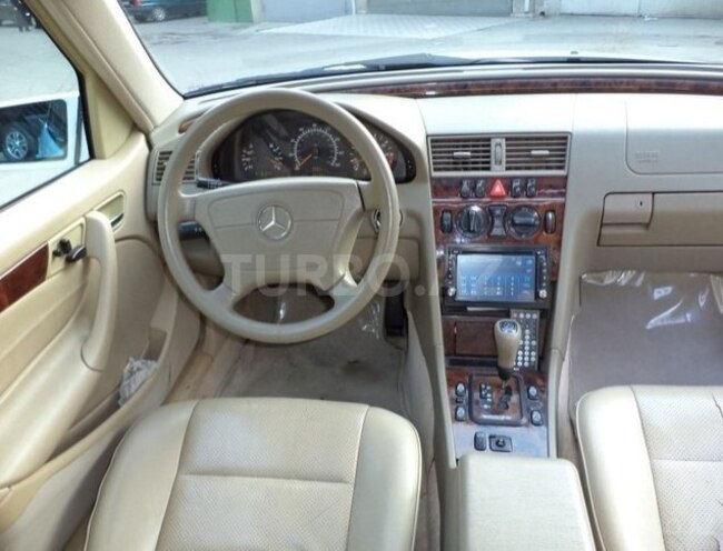 Mercedes C 230 1999, 228,000 km - 2.3 l - Bakı