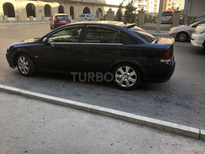 Opel Vectra 2002, 213,000 km - 2.2 л - Bakı