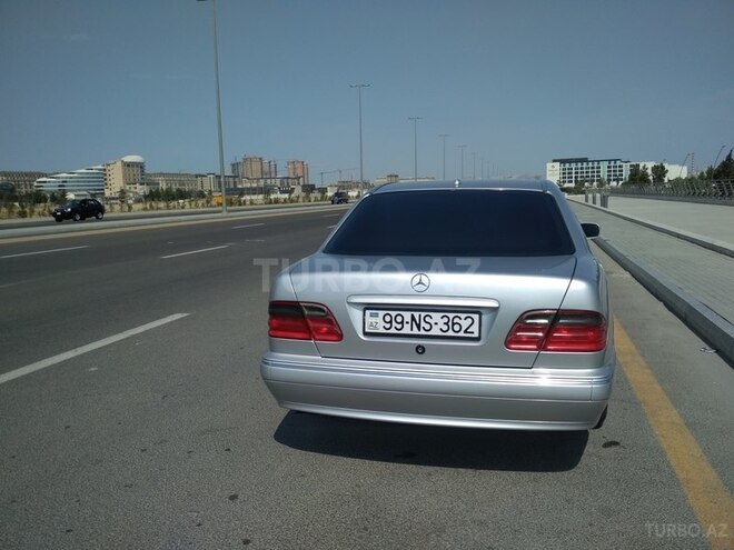 Mercedes E 320 2000, 245,000 km - 3.2 l - Bakı