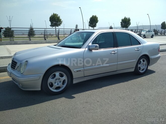 Mercedes E 320 2000, 245,000 km - 3.2 l - Bakı