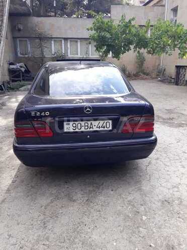Mercedes E 240 1999, 240,000 km - 2.4 l - Bakı